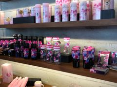零售区-星巴克臻选(广州高德置地秋广场店)
