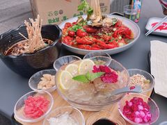 -何师烧烤Pro ·江湖川菜·小龙虾·精酿(太古里旗舰店)
