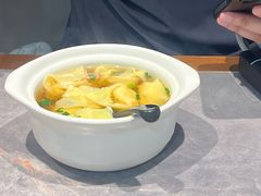 -莱莱小笼·乔艾