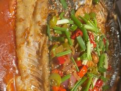-鸣记脆皮烤鱼·海鲜烤鱼(三八广场店)