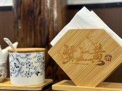 -蟹上黄·蟹黄面·江南糖水(人民广场店)