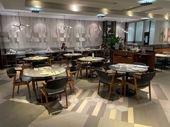 -港丽餐厅(龙之梦长宁店)