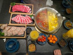 -湊湊火锅·茶憩(打浦桥日月光店)