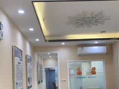 -海之声助听器 瑞士峰力直营中心(华麟大厦店)