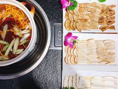 -阿鹏故事野生菌火锅(双廊古镇店)
