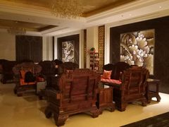 -乌兰湖畔草坪轻奢营地