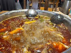 -肖肖酸萝卜鱼火锅(总店)