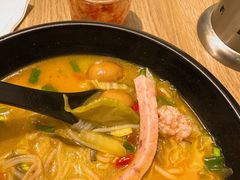 -渝和喵叔米线(南坪万达店)