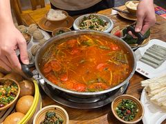 -亮欢寨酸汤鱼(沙冲路店)