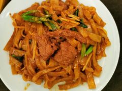 沙茶牛肉炒粿条-潮堂 · 潮州菜(国贸商城店)