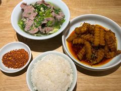 -全牛匠·乐山跷脚牛肉(新中关店)