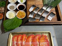 -围炉肉舍•炭烤活鳗•丹东海鲜烤肉(步行街店)