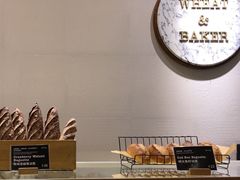 面包甜点陈列柜-WHEAT&BAKER-麥(凯德来福士店)