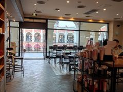 大堂-星巴克臻选(佛山佛罗伦萨小镇店)