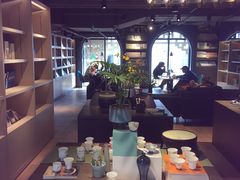 -光海书局(南京东路第一百货店)