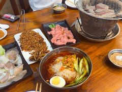 -韩风烤牛肉冷面店