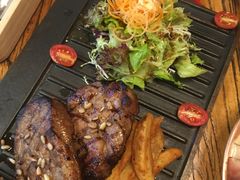 烤猪排套餐-I HOLIC艾豪丽披萨(KKone店)