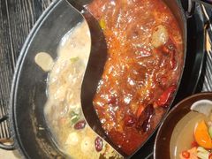 -冯校长老火锅(中联广场店)