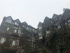 -钟书阁(松江泰晤士小镇店)