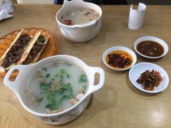 -金诚张妈妈羊汤·驴肉火烧(旧宫佳和园店)