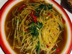 -思博半步颠小酒馆(梦时代店)