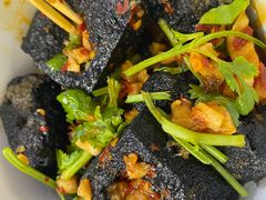 -黑色经典臭豆腐·湖南特产(坡子街店)