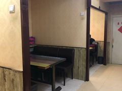 -扒虾小妹儿麻辣海鲜(宏图街店)