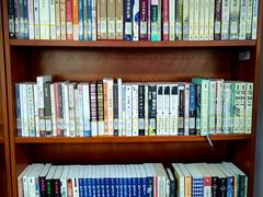 -上海市静安区图书馆(新闸路馆)