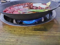 -黄潇洒老火锅(九眼桥宏济巷店)
