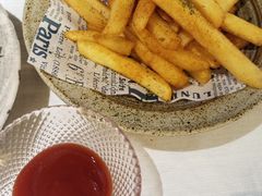 -LESCEDARS Brasserie Bistro香柏树