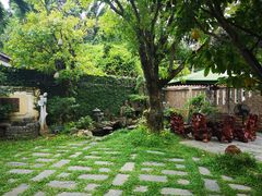 -Lam Vien Restaurant