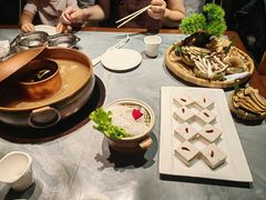 -慢丽江·云南野生菌土鸡锅(付家庄店)
