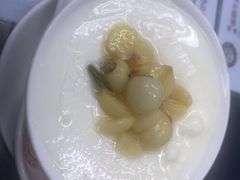 冰冻莲子鲜奶-义顺牛奶公司