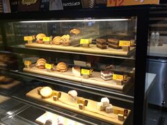 面包甜点陈列柜-麦当劳(西单明珠店)