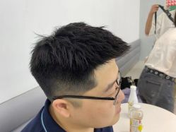 -禾曼造型