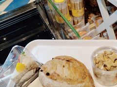 -85度C(生甜甜圈研究工坊·上海松江人民北路店)