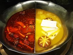 鸭血豆腐无限续-湊湊火锅·茶憩(打浦桥日月光店)