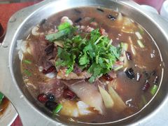 -东北风味思缘食府(对湖路店)