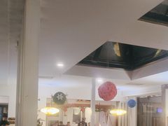 -毛辣果·贵州红酸汤牛肉火锅(西单店)