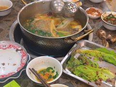 -乳仔牛牦牛汤锅 烤羊排(松潘古城店)
