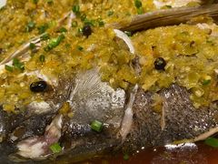 剁椒鱼头-楚山晓·湖北菜(武汉光谷K11店)