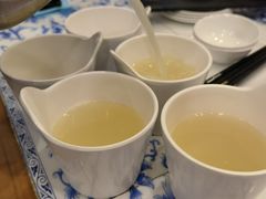 -东方饺子王(新奥购物中心店)