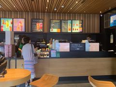 用餐区-星巴克(美丽华花园店)