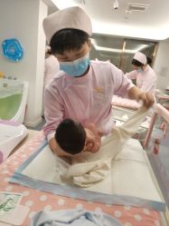 -盈月阁母婴护理中心·月子中心·月嫂育儿嫂