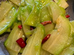 -云海肴·汽锅鸡·云南菜(天山百盛优客店)