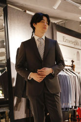 -BRANS PORO布朗斯伯勒西装高级定制·瑞璞西装(金陵店)