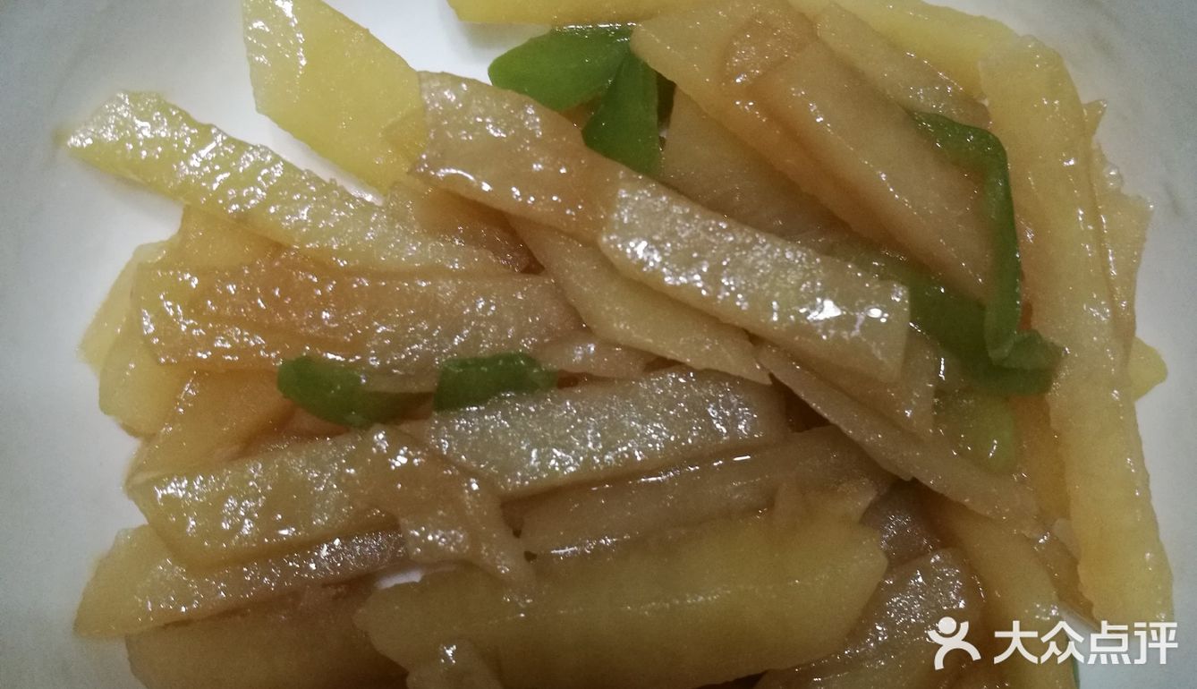 素菜营养美味不打折之土豆炒青椒