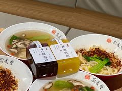 -鼎义丰功夫面(星光大道店)