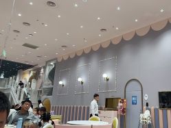 -奈尔宝家庭中心·亲子餐厅(鄞州万达店)