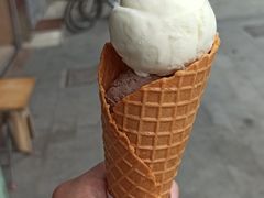 甜筒雪糕双球-成裕雪糕店(士多店)